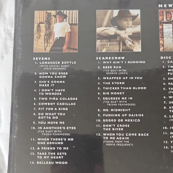 Garth Brooks Limited Series CD Box Set - Picture 3 of 5